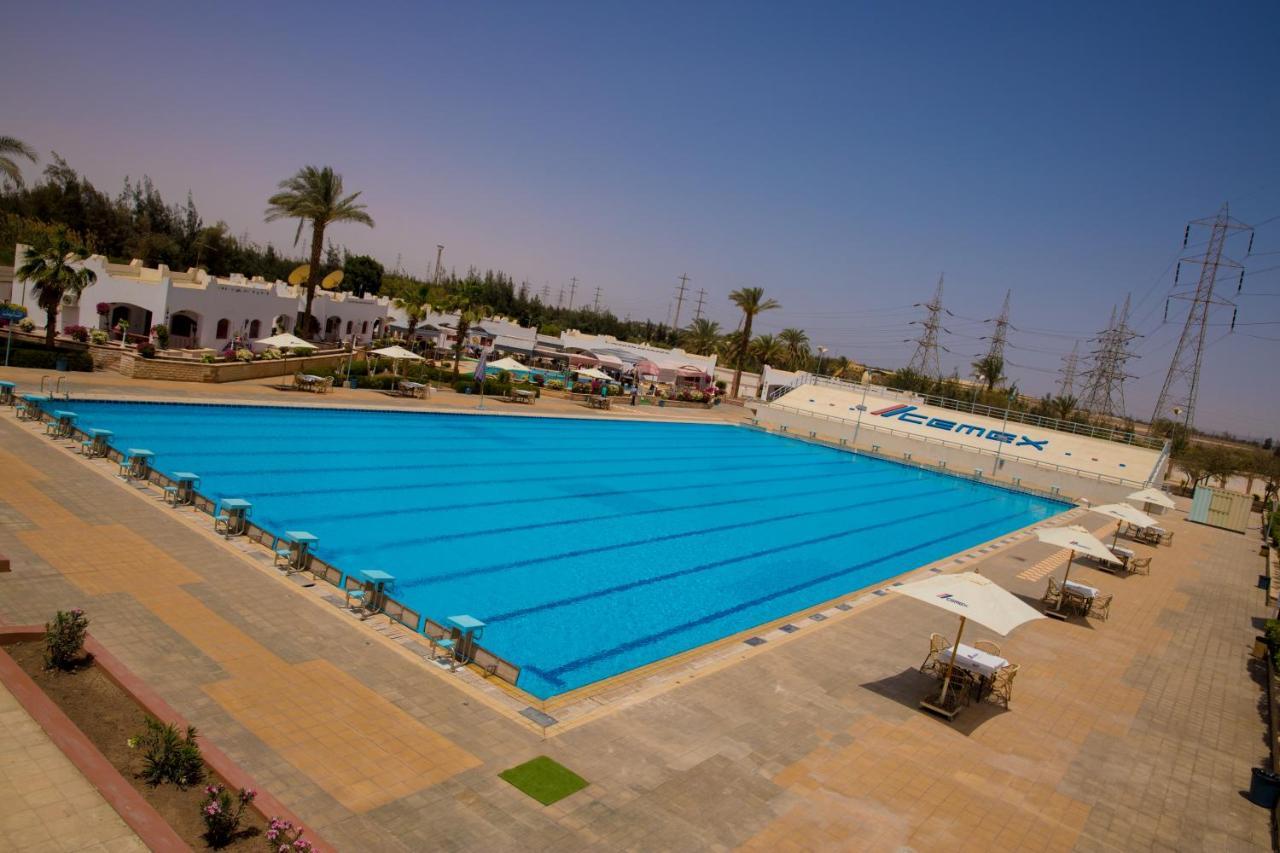 Assiut Cement Hotel Bagian luar foto