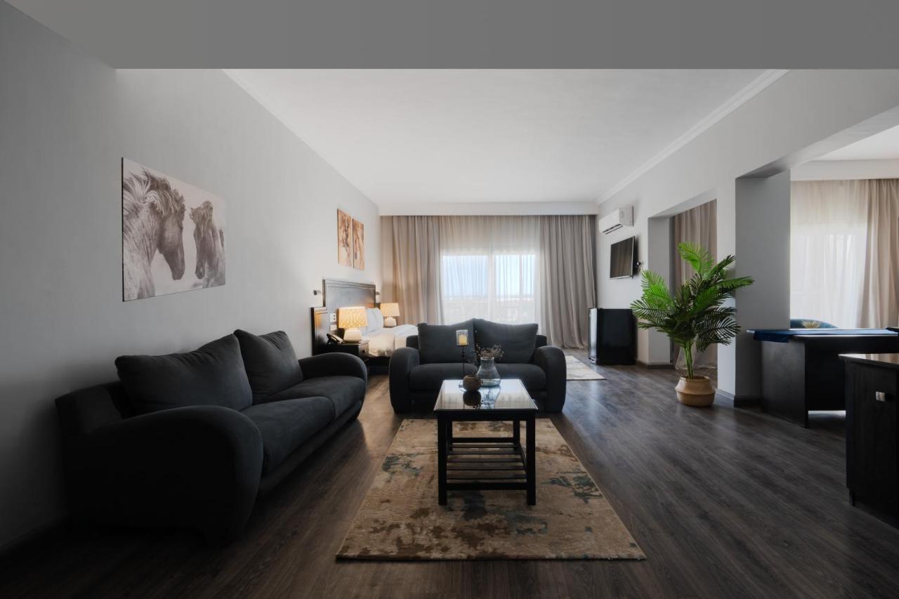 Assiut Cement Hotel Bagian luar foto