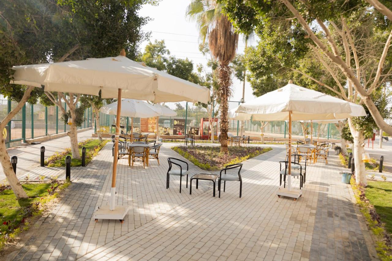 Assiut Cement Hotel Bagian luar foto